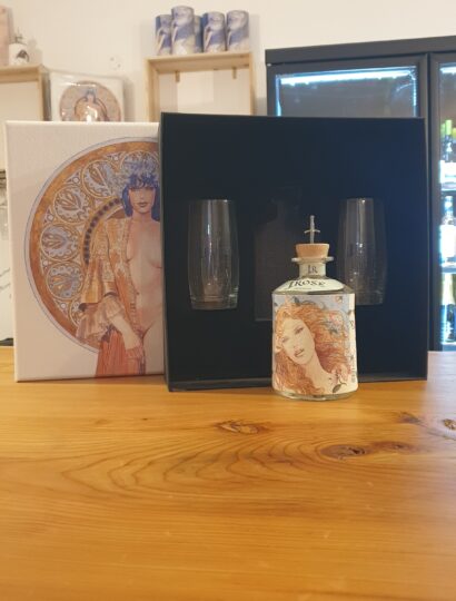 J.Rose London Dry Gin with paper box and two glasses